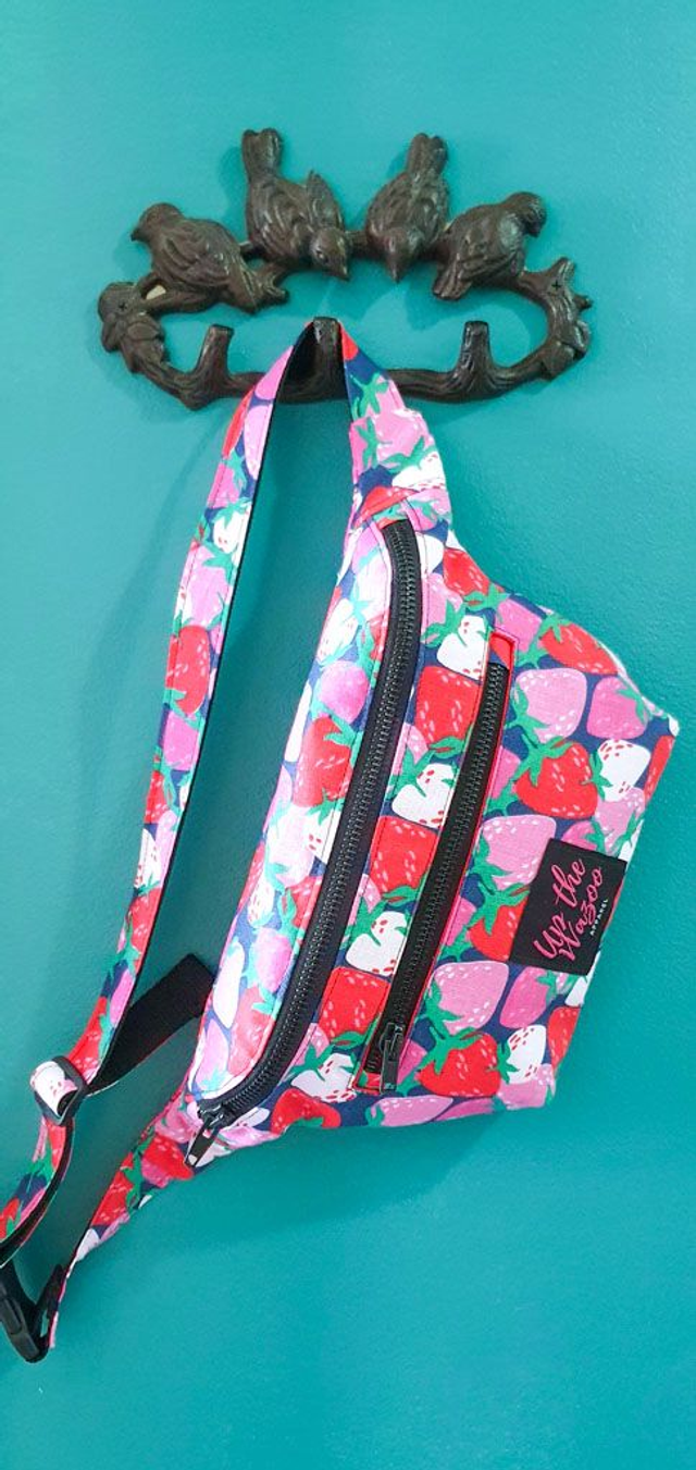 Bloom & Zoom Bumbag, Berry Cute