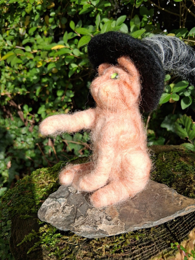Needle Felt Ginger Cat in a Witches Hat