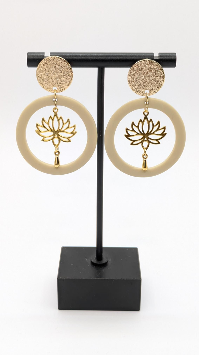 Boucles d'oreilles en pâte polymère - beige