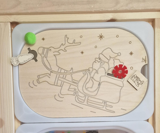 Le père Noël et son traîneau 