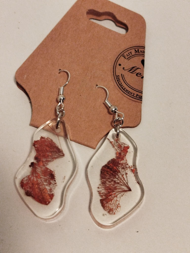 Boucle d'oreille vague grand modèle hortensia orange brillant 