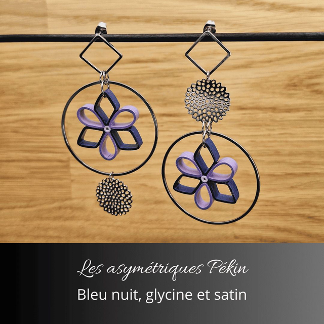 Boucles d'oreilles asymétriques Pékin - Bleu nuit glycine et satin
