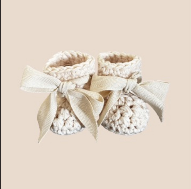 Bow Booties - Vintage Milk White