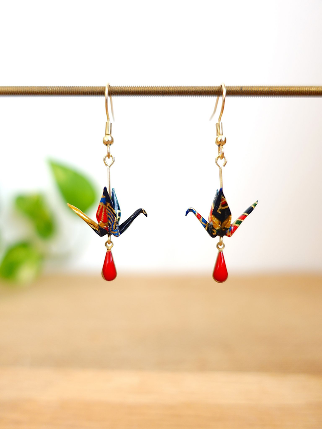INOX doré / Origami grues, oiseaux / Papier japonais washi / Bleu nuit, rouge, or / Boucles d'oreilles origami /