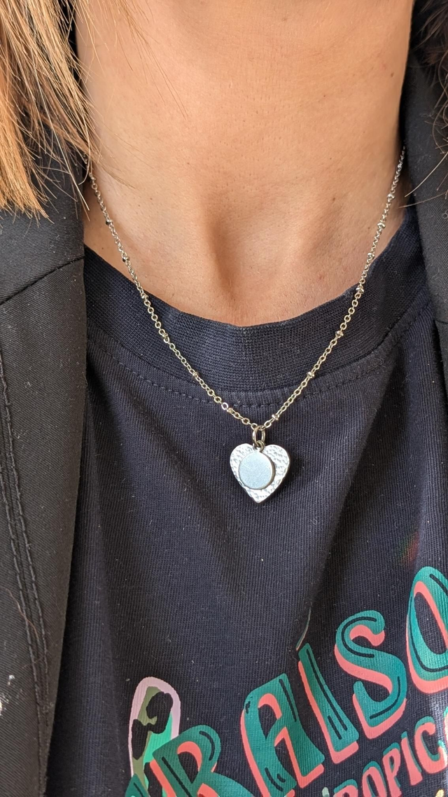 Collier avec médaillon personnalisable