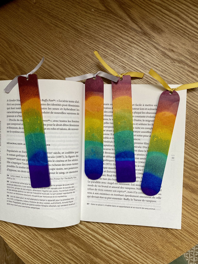 Marque page - arc-en-ciel