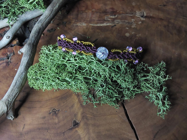 BRACELET MACRAME DORE/BORDEAU