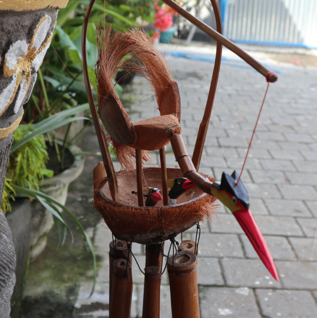 Bamboo Coconut Mother &amp; Chicks Wind Chime 