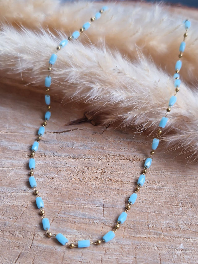 Collier finesse "Chaîne tubes" - Modèle doré et bleu clair