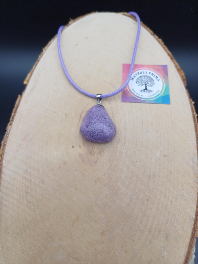 Collier stichtite