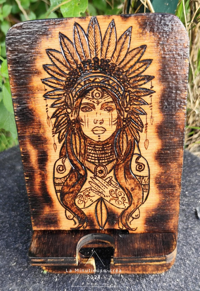 SUPPORT DE CHARGE TELEPHONE CHAMANE LIDIANA