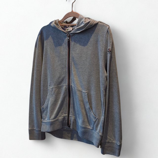 Moncler | Size L | 100% Cotton