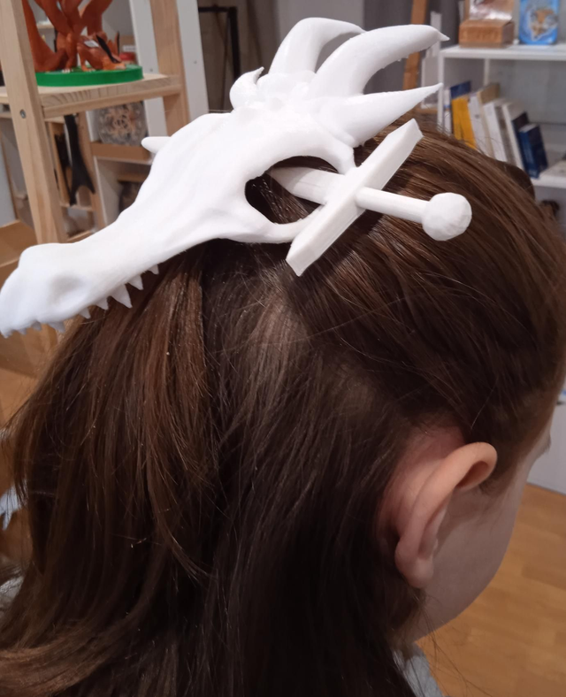 Attache cheveux dragon B