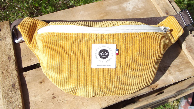 Sac banane velours moutarde