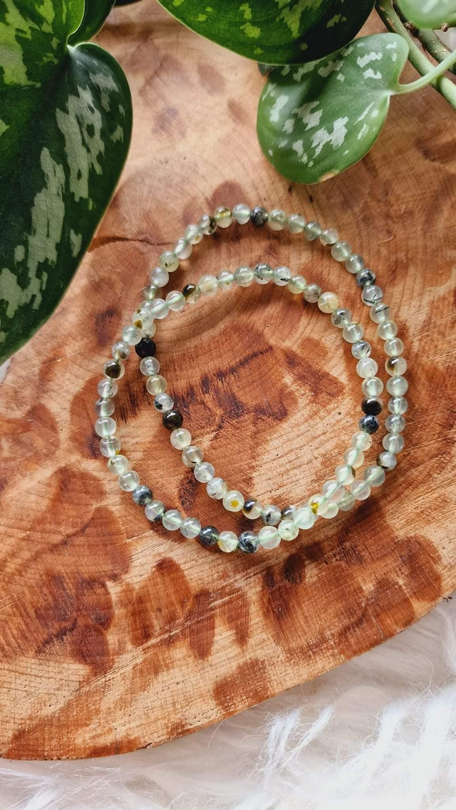 Prehinite Mini Beaded Bracelet 