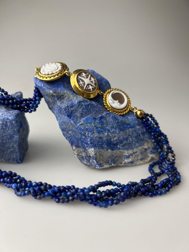 Collana Astrale in Cammeo e Lapis lazzuli