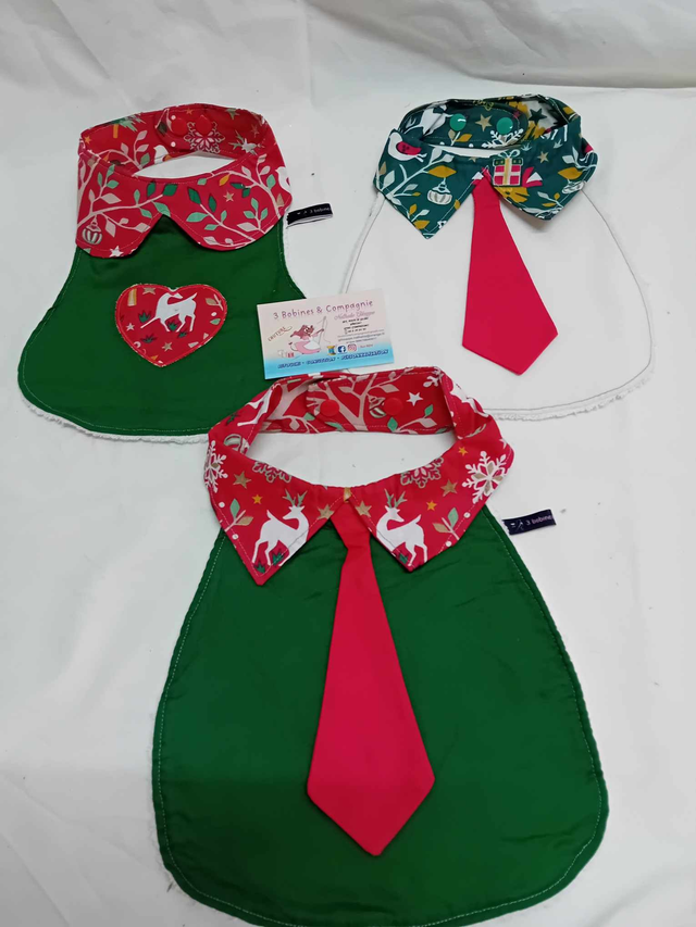 bavoir cravate vendu à l'unité 