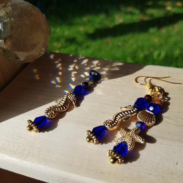 Boucles d'oreilles Hippocampe – Création Vibratoire