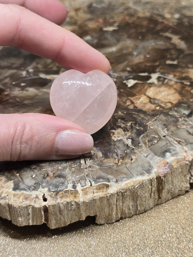 Quartz rose forme cœur 
