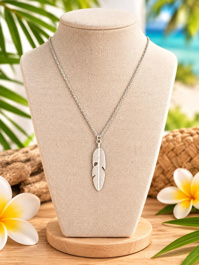 Collier plume argentée