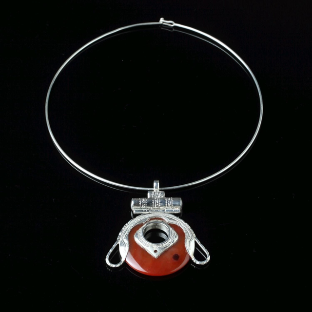Collier en argent massif et cornaline véritable 