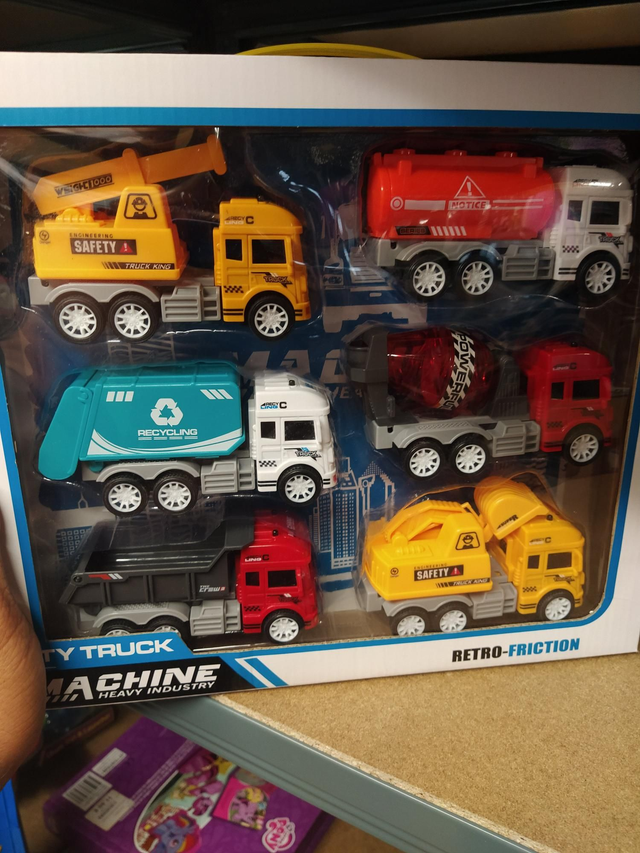 COFFRET 6 VEHICULES DE CHANTIER