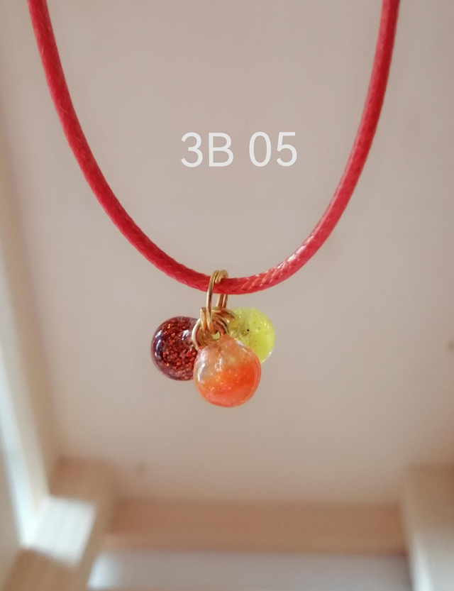 Collier 3B 05