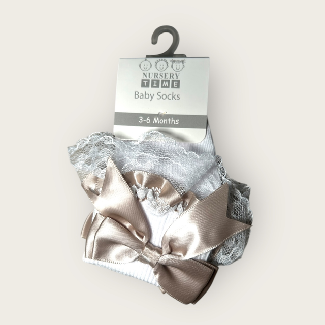 Baby’s Beige Bow Frill Socks 