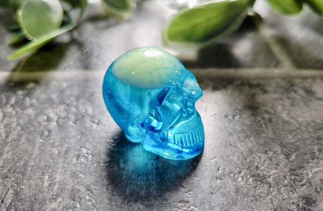 Skull Ornament - Mini - Blue &amp; White-Green Swirl