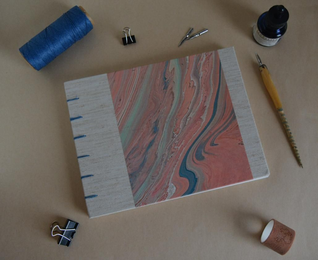 Carnet à dessin lin et papier marbré
