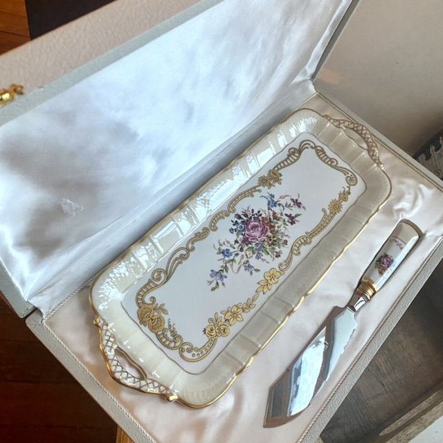 Ensemble plat &amp; pelle Vintage porcelaine 