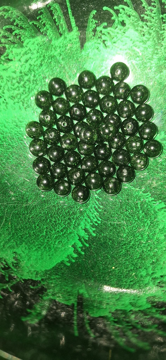 Green goldstone man-made 8mm
