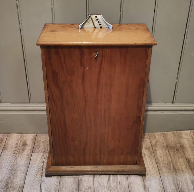 Bryan's Clock Twelvewin Penny Machine