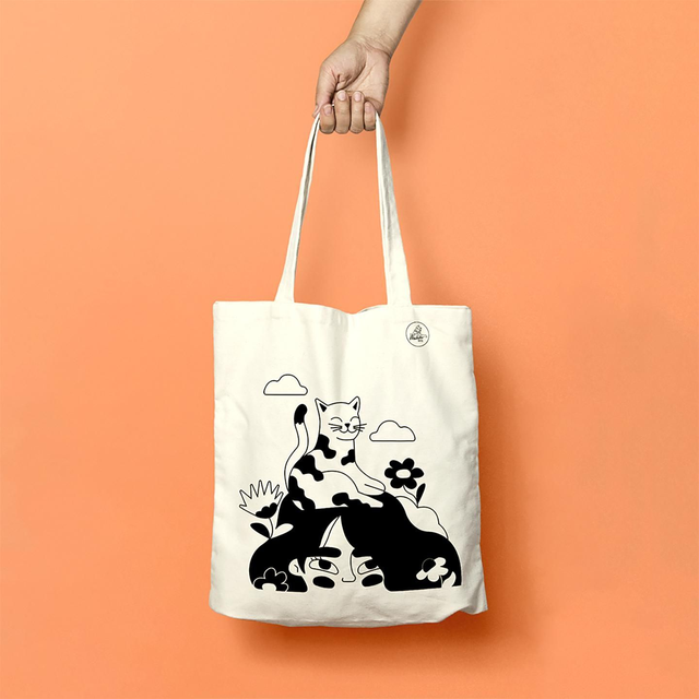 Tote bag