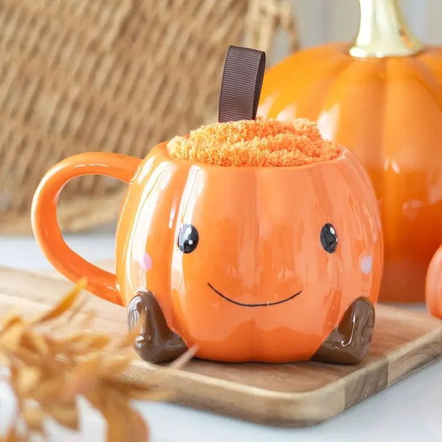 Pumpkin Mug &amp; Socks