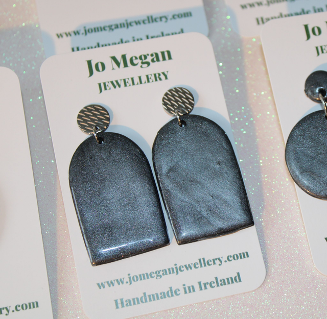 Nollaig dangle earrings