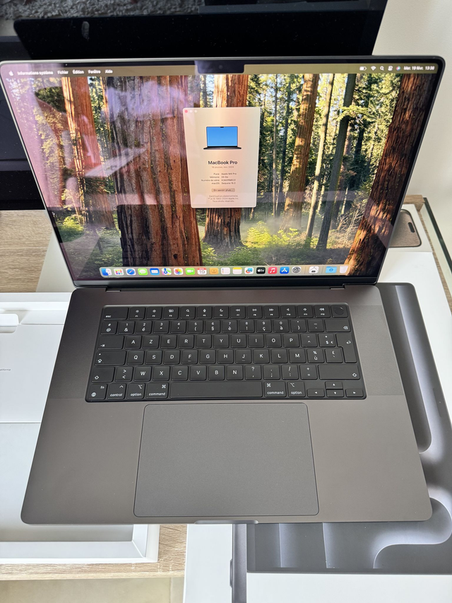 Macbook Pro 16&#039;&#039; 2024 M4 PRO 20 coeurs 14 coeurs 24G 512G 4 cycles Neuf
