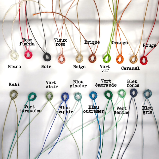 Boucles d'oreilles en dentelle de frivolité avec perles et breloque