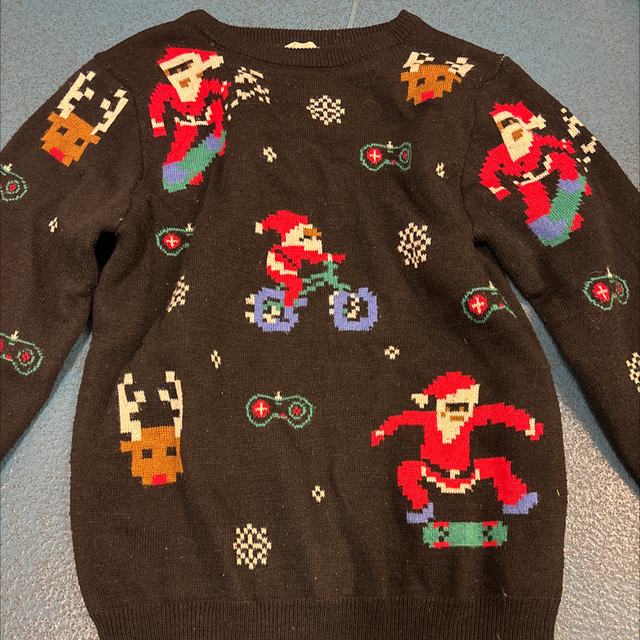 Christmas jumper 8-9 years 