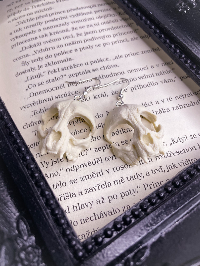 Náušnice Osteology Kočičí lebka