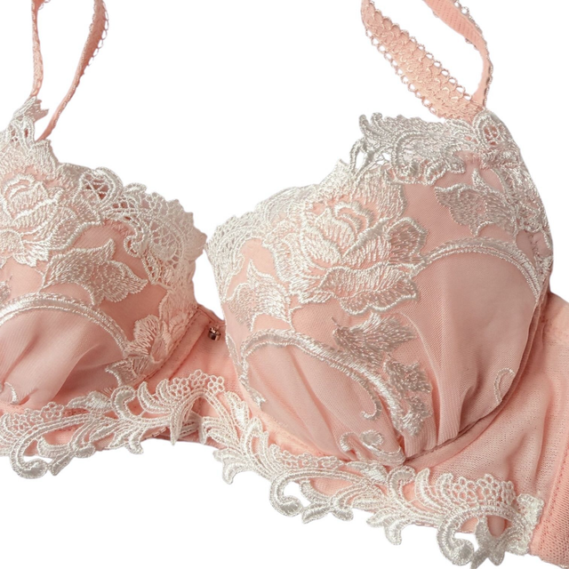 Pink + white intricate embroidered Japanese Bra UK 30A