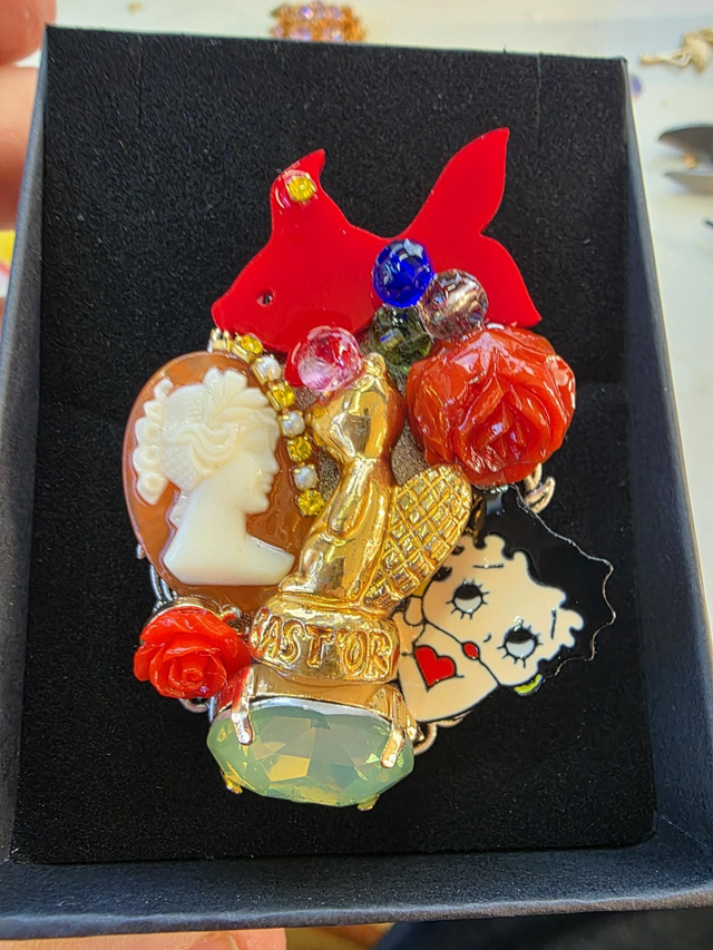 Broche artisanale Tricopin 