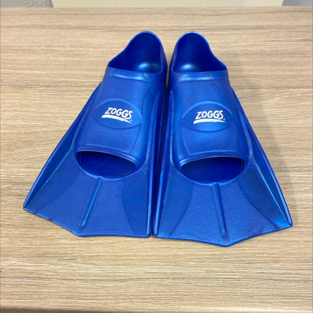 Preloved Zoggs fins (UK 7-8)