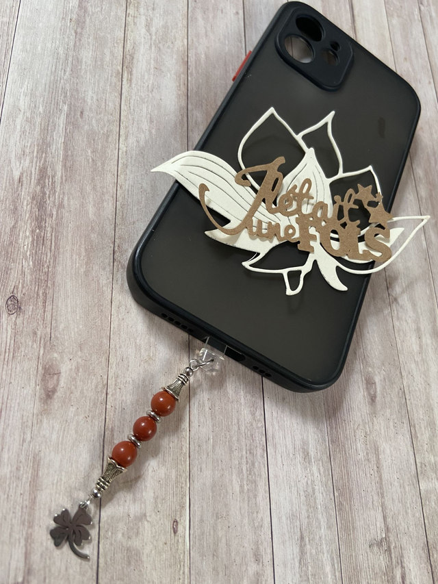 Bijoux de portable "trèfle" en Jaspe rouge