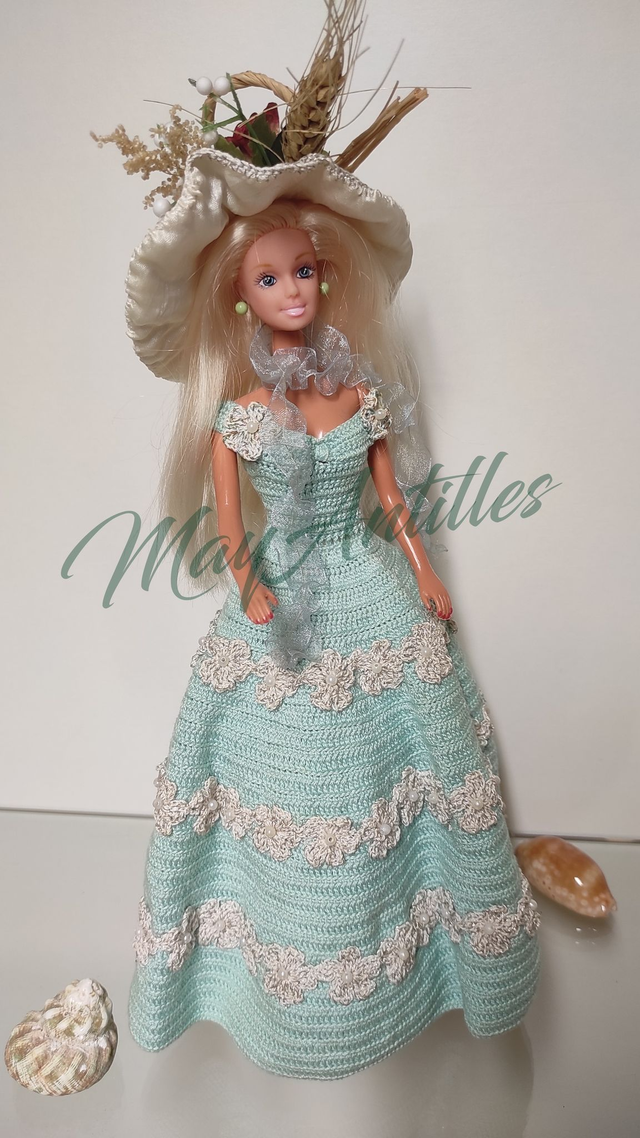 Poupée en robe de princesse au crochet &quot;Vienne&quot;