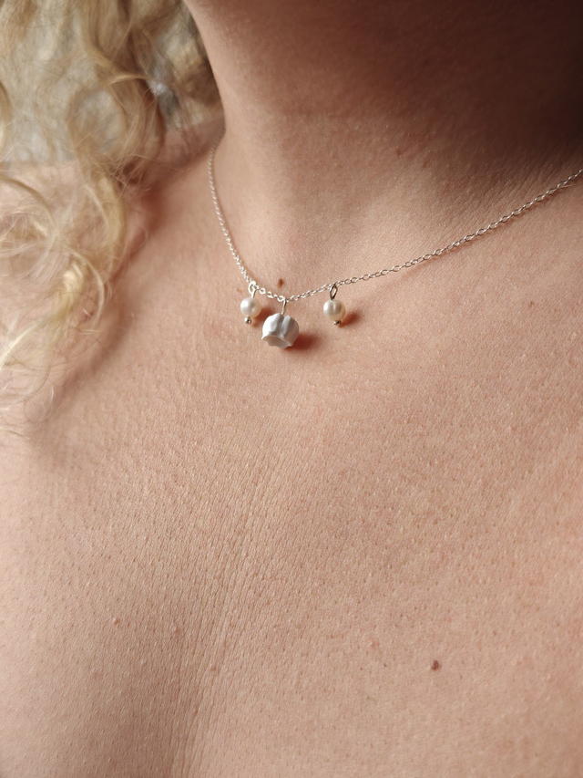 Collier Lily Douceur