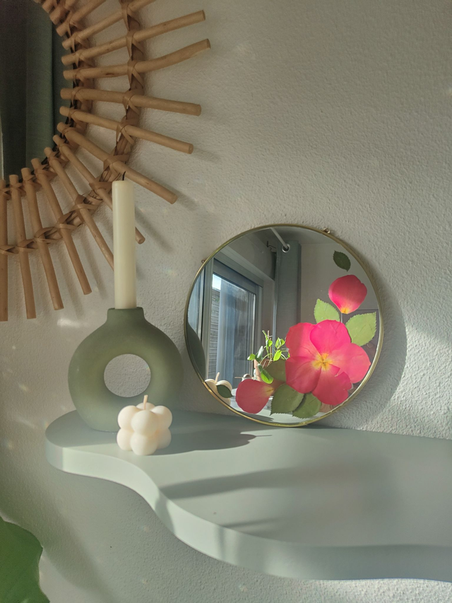 Miroir rose rouge format moyen