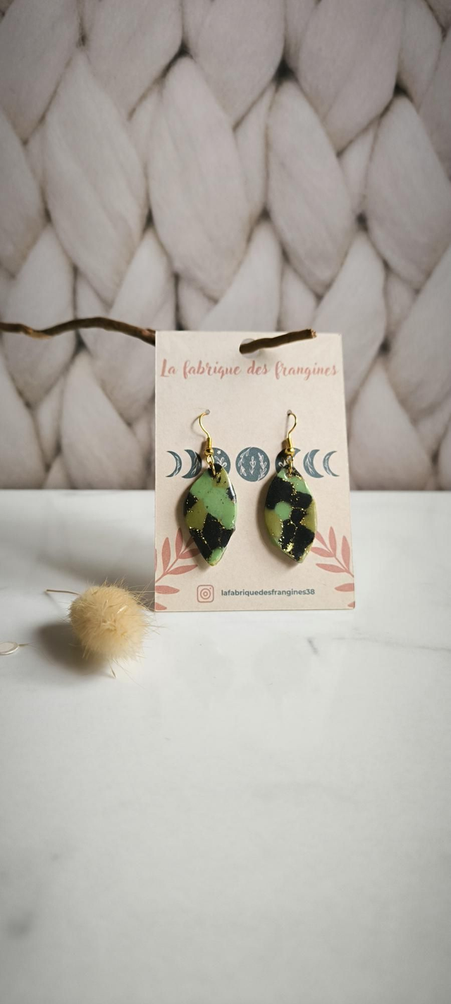 Boucle Marbre noire et verte - goutte 