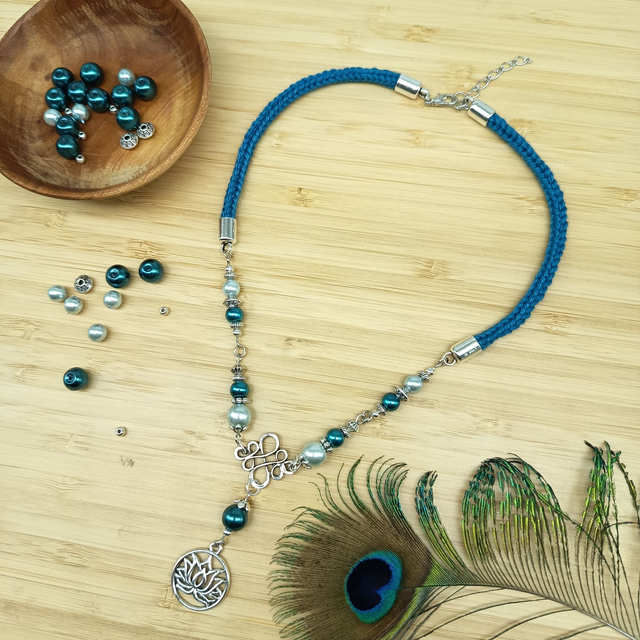 Parure bleu canard et argentée - Collier ras de cou - Fleur de lotus