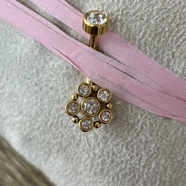 Piercing nombril Malia